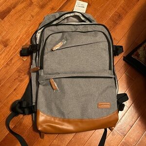 LOVEVOOK Travel Backpack
Carry on Airline Approved
Fits 17.3" Laptop, 4 Pieces